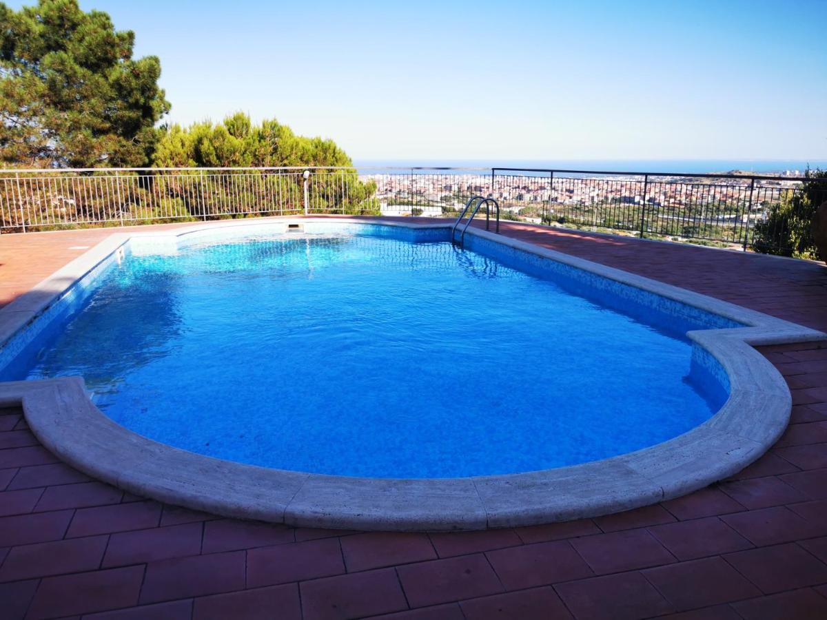 Holiday Flower Villa Panoramica Sul Golfo Di Catania مستربيانكو المظهر الخارجي الصورة