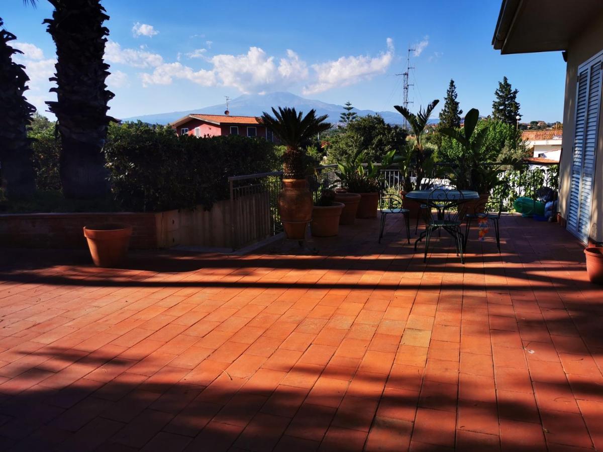 Holiday Flower Villa Panoramica Sul Golfo Di Catania مستربيانكو المظهر الخارجي الصورة