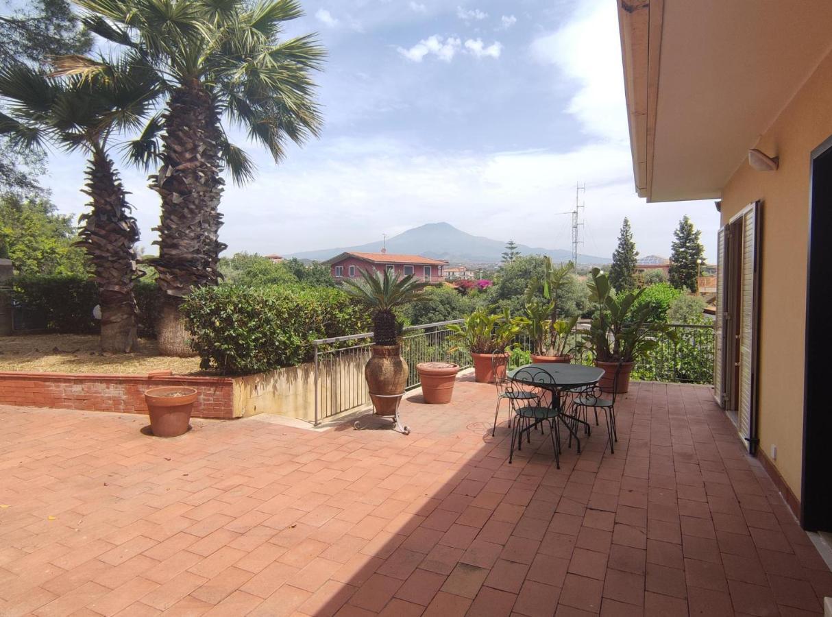 Holiday Flower Villa Panoramica Sul Golfo Di Catania مستربيانكو المظهر الخارجي الصورة