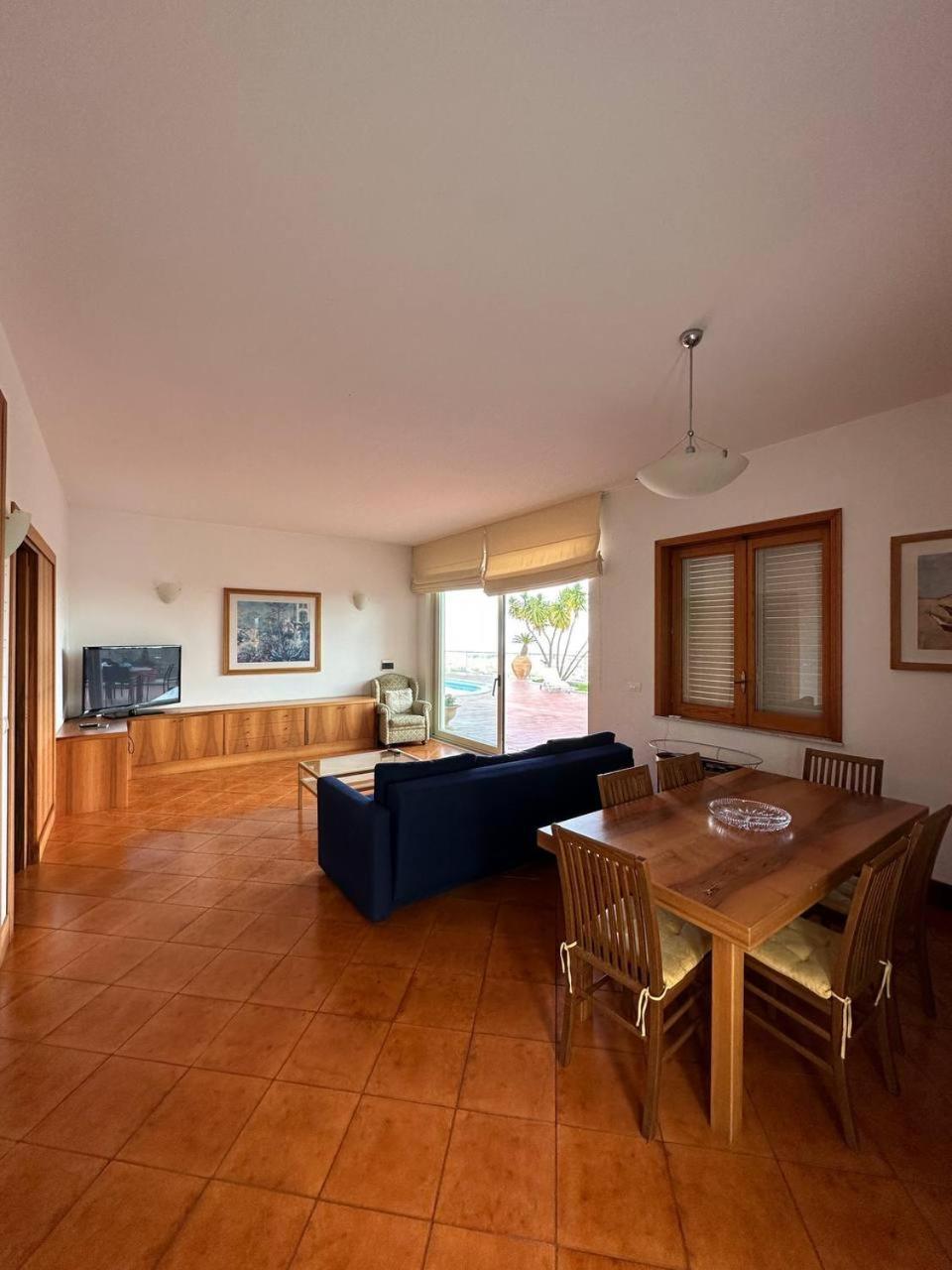 Holiday Flower Villa Panoramica Sul Golfo Di Catania مستربيانكو المظهر الخارجي الصورة