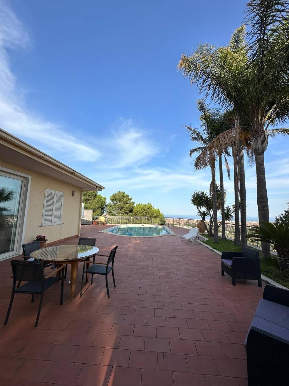 Holiday Flower Villa Panoramica Sul Golfo Di Catania مستربيانكو المظهر الخارجي الصورة